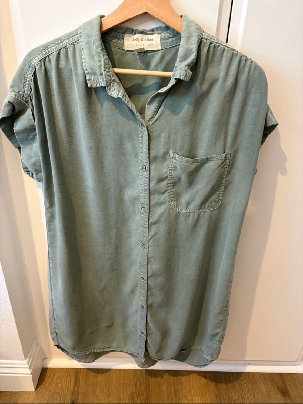 cloth & stone Light Sage Green tunic Short-Sleeve Button-Up Shirt